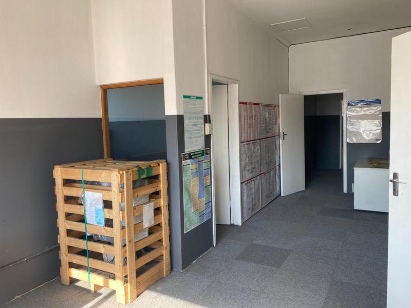 To Let commercial Property for Rent in Sidwell Eastern Cape